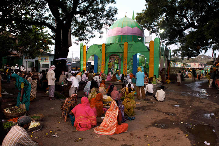 The dargah (shrine) of Sailani baba, in Sailani village (Buldhana district, Maharashtra)