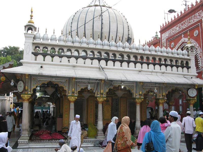Inside view of the shrine of Nizamuddin Aulia at New Delhi.